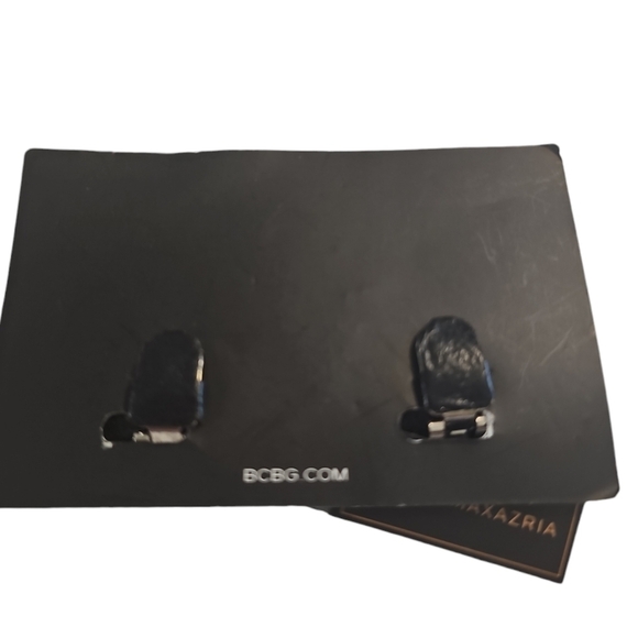 🦋 BCBG shoe jewelry. The socialite collection in hematite and rhinestones. NWT. - Picture 2 of 3